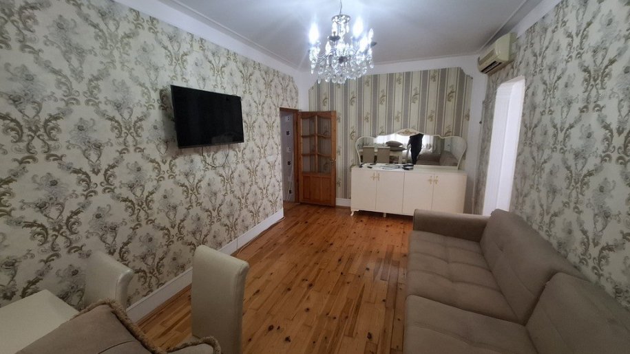 Satılır 2 otaqlı köhnə tikili, 50 m², Hövsan-3