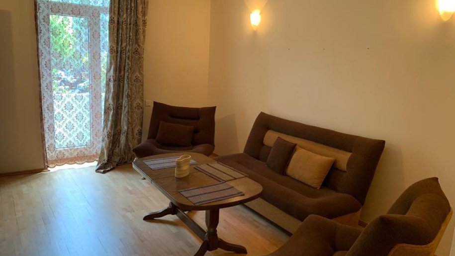 Kirayə verilir 2 otaqlı köhnə tikili, 50 m², İçərişəhər m.-7
