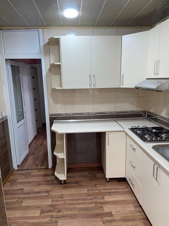 Kirayə verilir 3 otaqlı köhnə tikili, 90 m², Gənclik m.-12