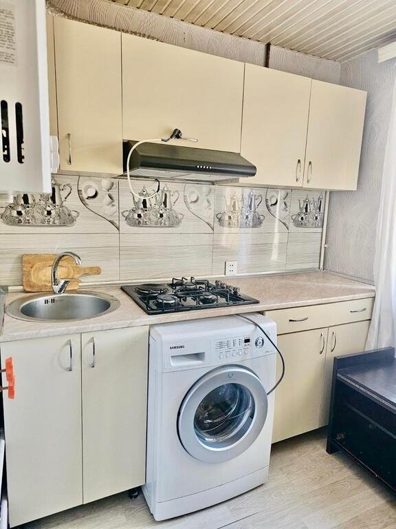 Satılır 2 otaqlı köhnə tikili, 35 m², Neftçilər m.-5