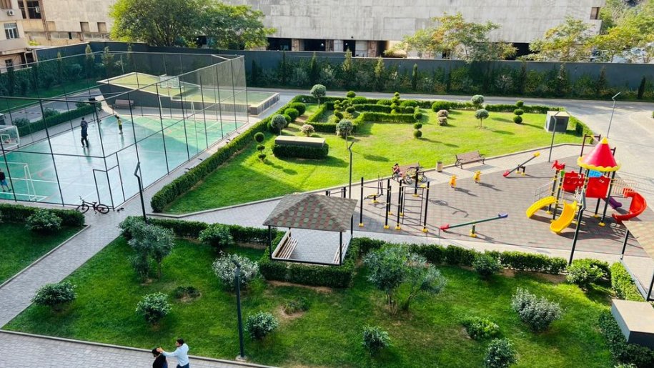 Satılır 4 otaqlı yeni tikili, 225 m², 8 noyabr-22