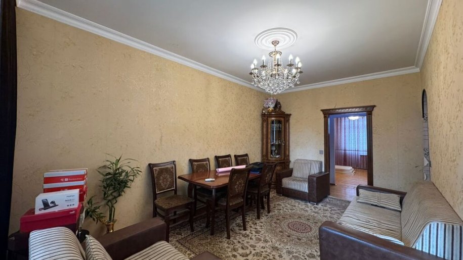 Satılır 3 otaqlı köhnə tikili, 70 m², Memar Əcəmi m.-2