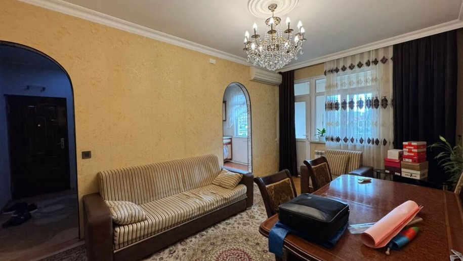 Satılır 3 otaqlı köhnə tikili, 70 m², Memar Əcəmi m.-3