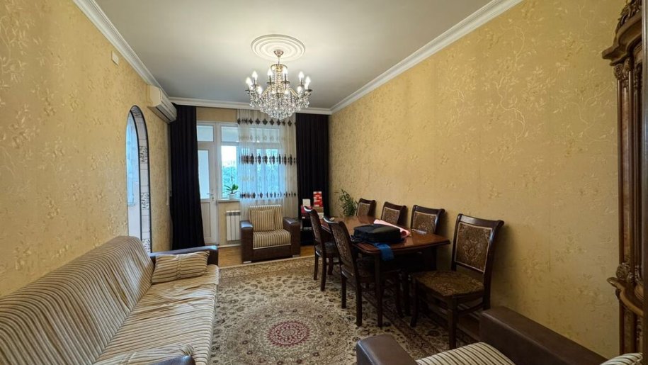 Satılır 3 otaqlı köhnə tikili, 70 m², Memar Əcəmi m.-4