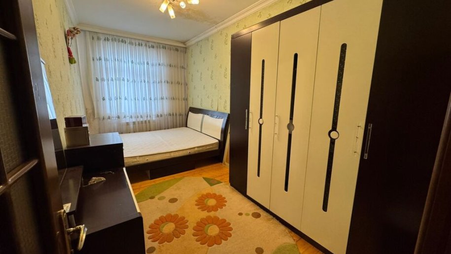 Satılır 3 otaqlı köhnə tikili, 70 m², Memar Əcəmi m.-5