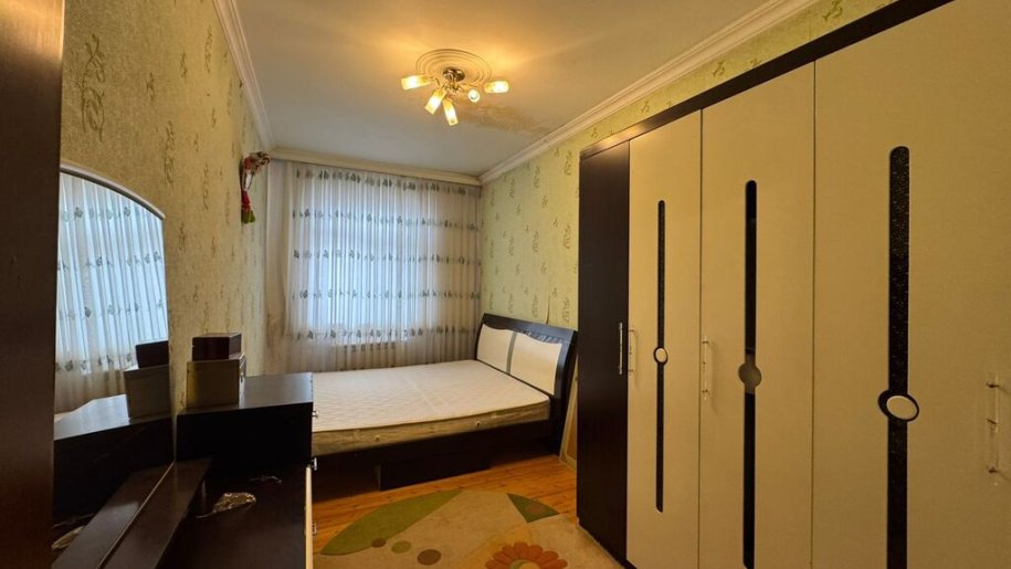 Satılır 3 otaqlı köhnə tikili, 70 m², Memar Əcəmi m.-7