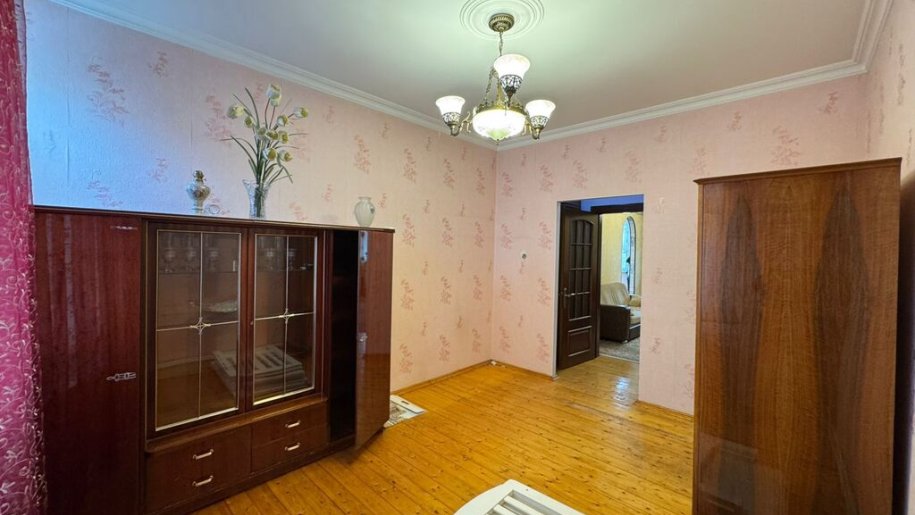 Satılır 3 otaqlı köhnə tikili, 70 m², Memar Əcəmi m.-9