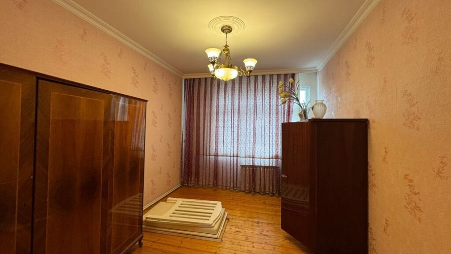 Satılır 3 otaqlı köhnə tikili, 70 m², Memar Əcəmi m.-10