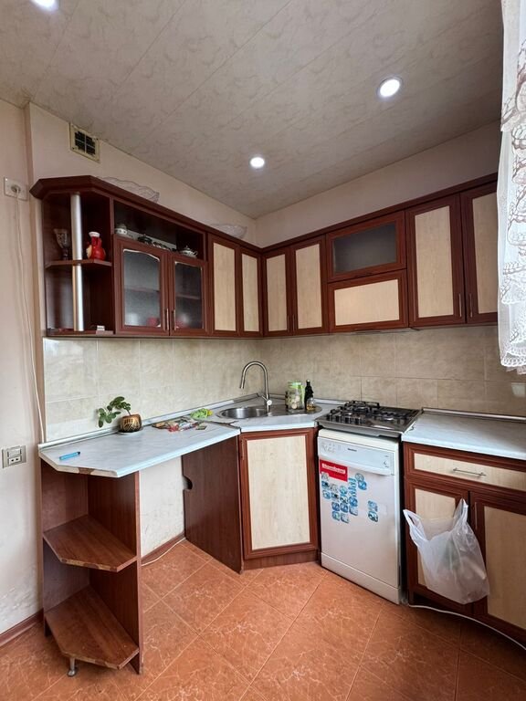 Satılır 3 otaqlı köhnə tikili, 70 m², Memar Əcəmi m.-12