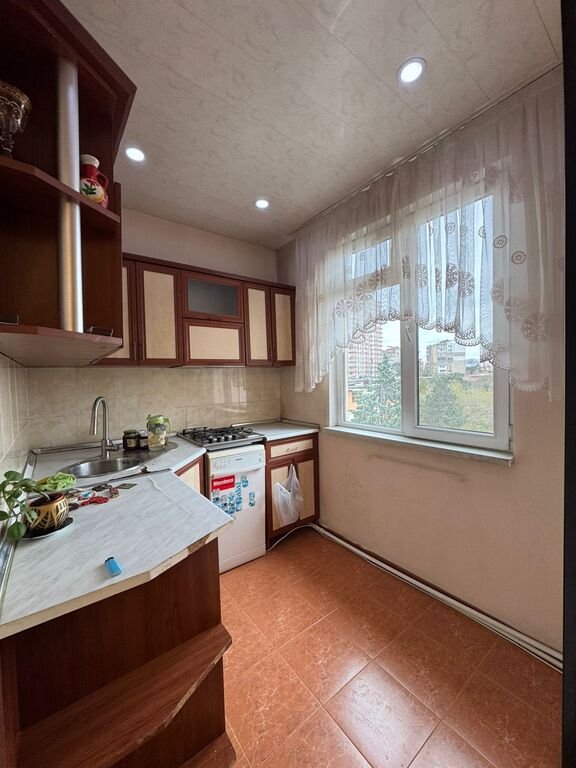 Satılır 3 otaqlı köhnə tikili, 70 m², Memar Əcəmi m.-13