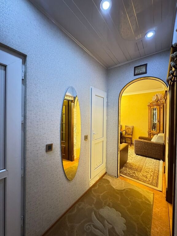 Satılır 3 otaqlı köhnə tikili, 70 m², Memar Əcəmi m.-14