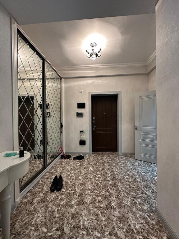 Satılır 2 otaqlı yeni tikili, 68 m², Elmlər Akademiyası m.-14