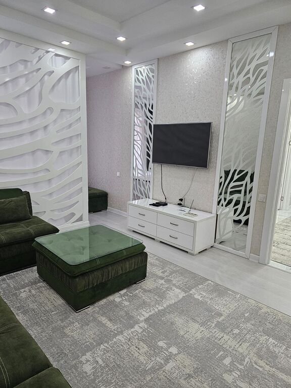 Satılır 3 otaqlı yeni tikili, 107 m², 8 noyabr-1