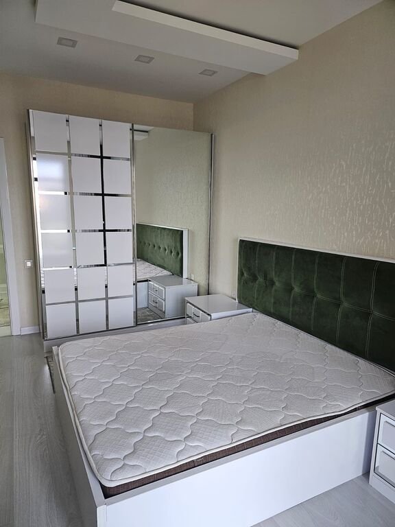 Satılır 3 otaqlı yeni tikili, 107 m², 8 noyabr-5