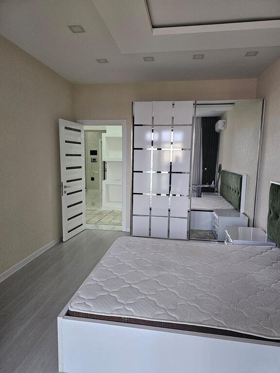 Satılır 3 otaqlı yeni tikili, 107 m², 8 noyabr-6