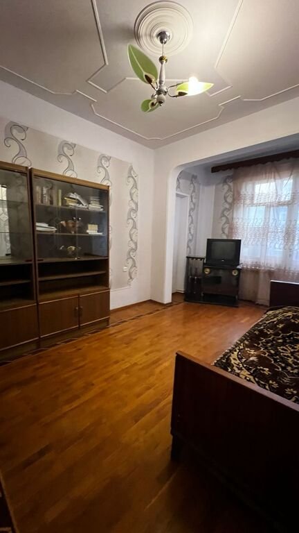 Kirayə verilir 4 otaqlı köhnə tikili, 130 m², Nəriman Nərimanov m.-3