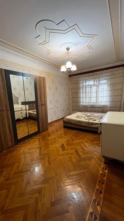 Kirayə verilir 4 otaqlı köhnə tikili, 130 m², Nəriman Nərimanov m.-4