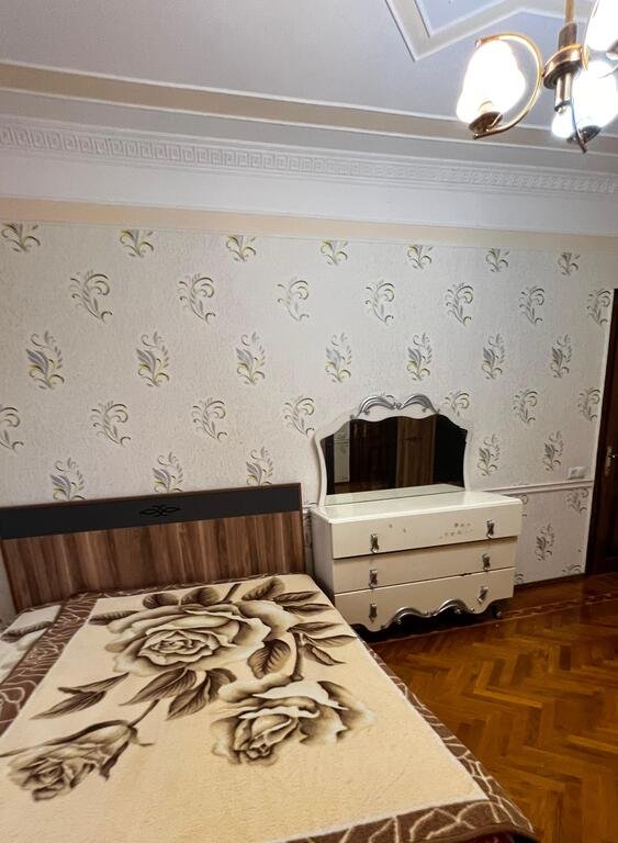 Kirayə verilir 4 otaqlı köhnə tikili, 130 m², Nəriman Nərimanov m.-5