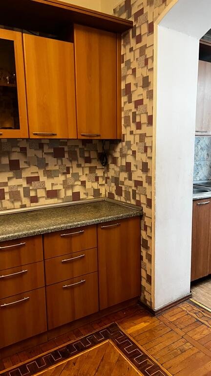 Kirayə verilir 4 otaqlı köhnə tikili, 130 m², Nəriman Nərimanov m.-10