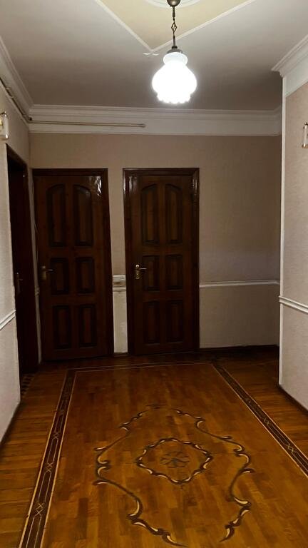 Kirayə verilir 4 otaqlı köhnə tikili, 130 m², Nəriman Nərimanov m.-21