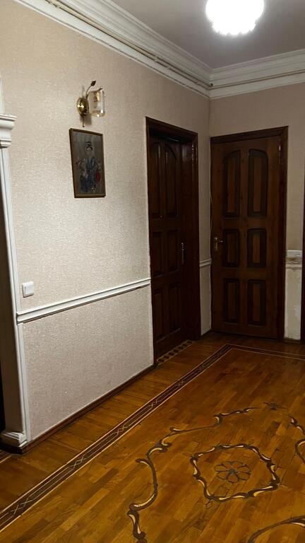 Kirayə verilir 4 otaqlı köhnə tikili, 130 m², Nəriman Nərimanov m.-22