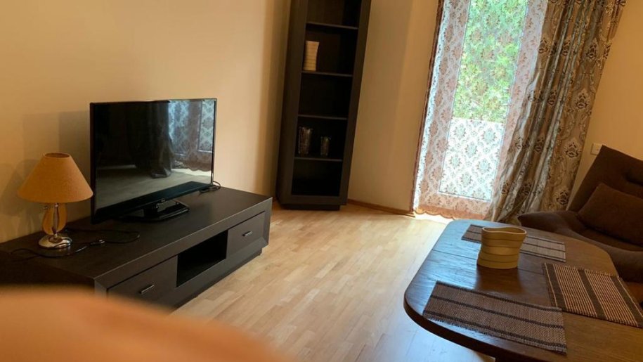 Kirayə verilir 2 otaqlı köhnə tikili, 50 m², İçərişəhər m.-13