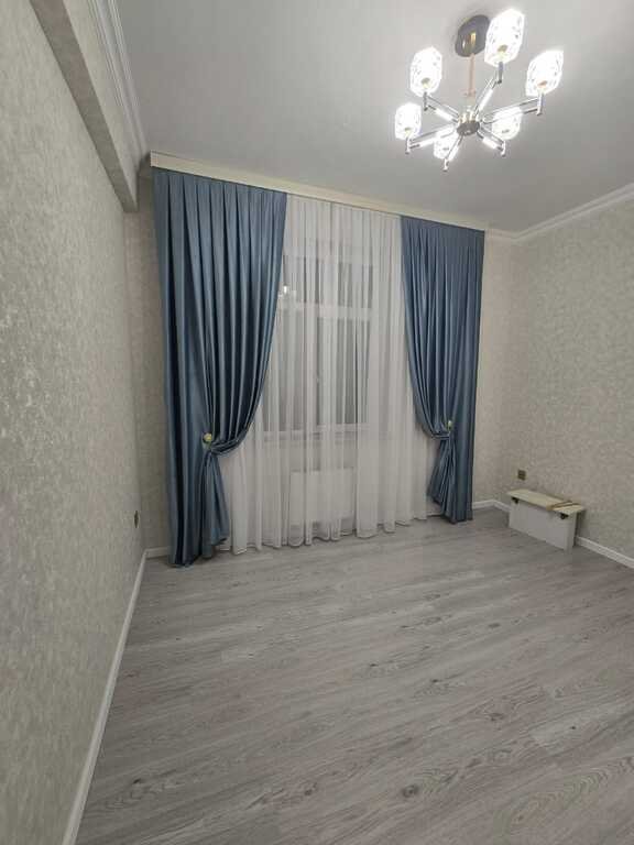 Satılır 2 otaqlı yeni tikili, 65 m², İnşaatçılar m.-1