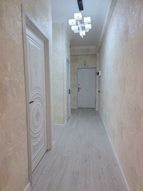 Satılır 2 otaqlı yeni tikili, 65 m², İnşaatçılar m.-5