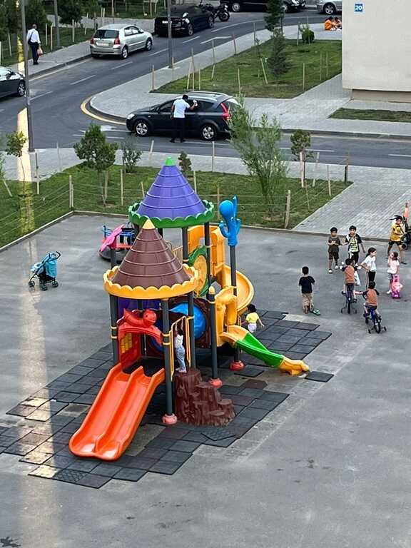 Satılır 2 otaqlı yeni tikili, 65 m², İnşaatçılar m.-10