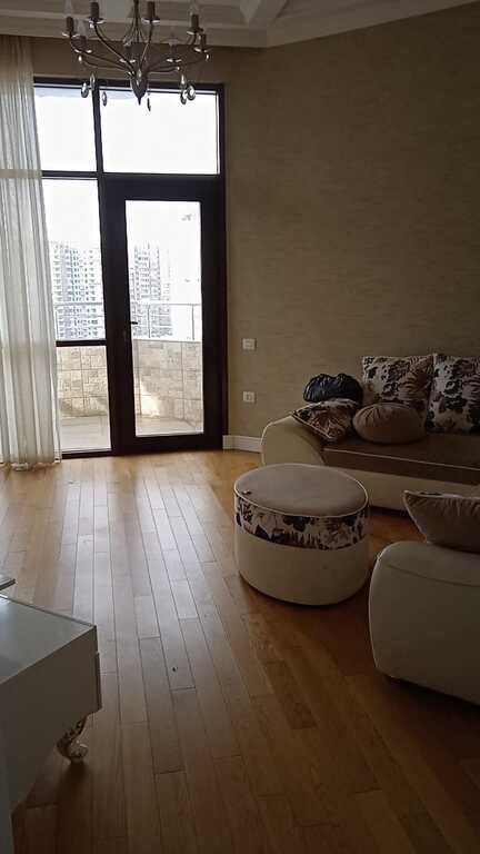 Kirayə verilir 3 otaqlı yeni tikili, 90 m², Elmlər Akademiyası m.-2