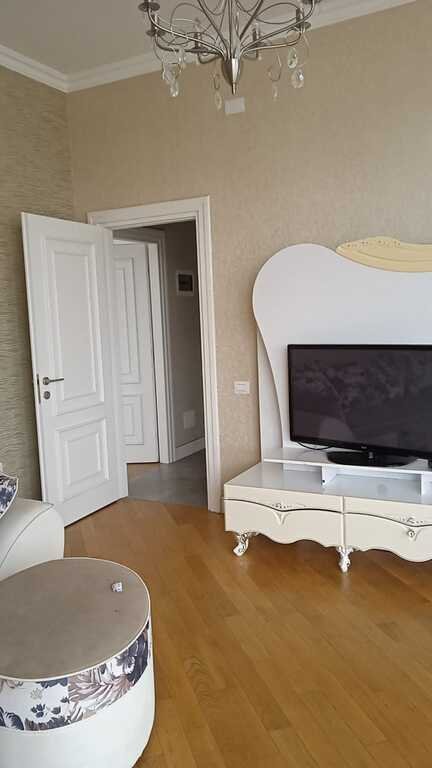 Kirayə verilir 3 otaqlı yeni tikili, 90 m², Elmlər Akademiyası m.-4