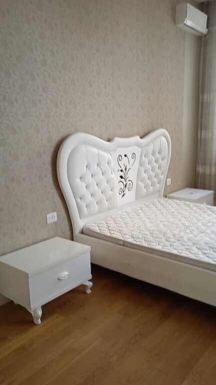 Kirayə verilir 3 otaqlı yeni tikili, 90 m², Elmlər Akademiyası m.-7