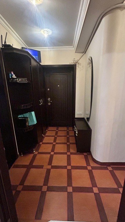 Satılır 3 otaqlı köhnə tikili, 70 m², Qara Qarayev m.-6