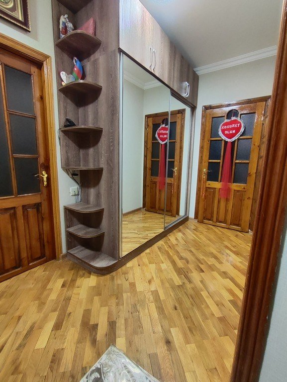 Satılır 4 otaqlı köhnə tikili, 105 m², Əhmədli m.-2