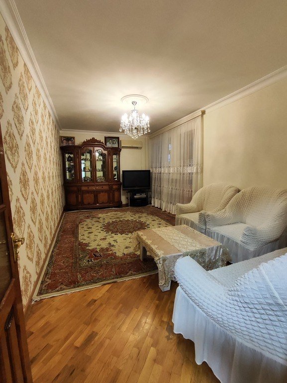 Satılır 4 otaqlı köhnə tikili, 105 m², Əhmədli m.-13