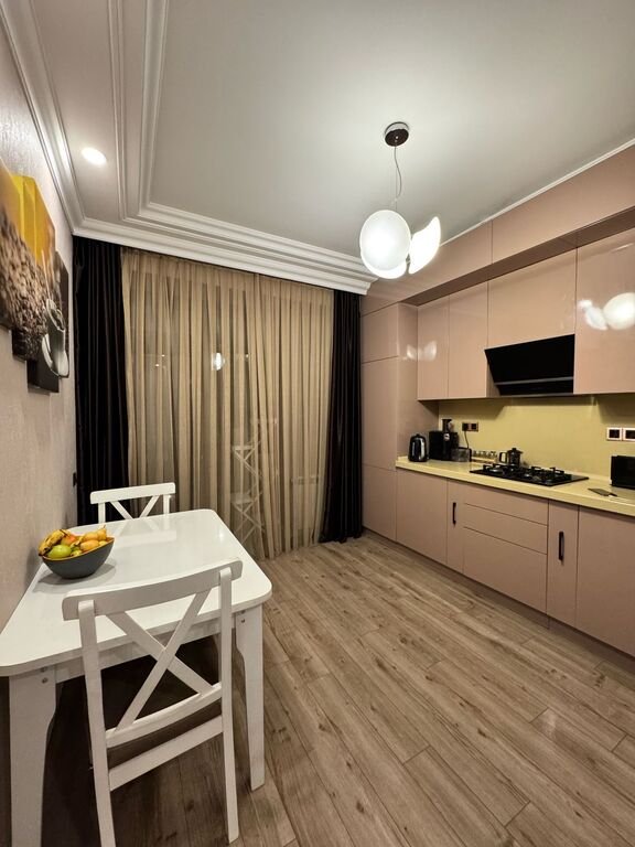 Satılır 3 otaqlı yeni tikili, 99 m², 8 noyabr-12