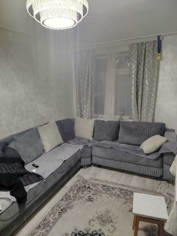 Satılır 2 otaqlı köhnə tikili, 60 m², İnşaatçılar m.-2