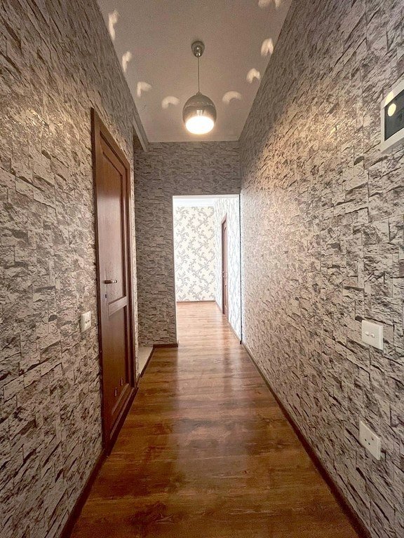 Satılır 2 otaqlı köhnə tikili, 50 m², Qara Qarayev m.-12