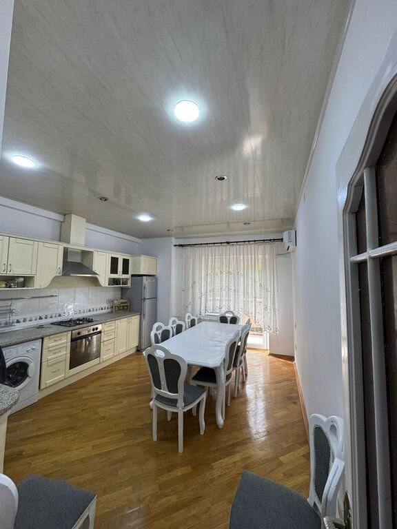 Kirayə verilir 2 otaqlı yeni tikili, 105 m², Elmlər Akademiyası m.-7