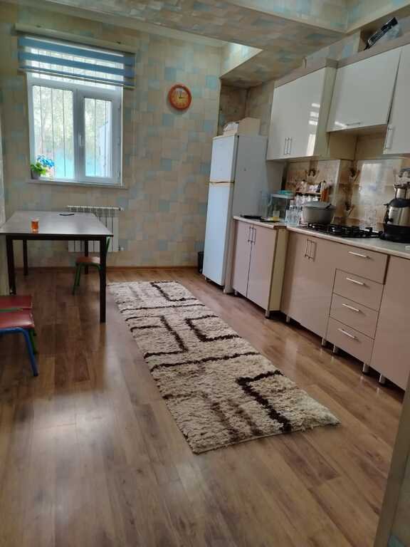 Kirayə verilir 2 otaqlı köhnə tikili, 70 m², Massiv D-1