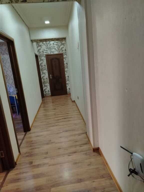 Kirayə verilir 2 otaqlı köhnə tikili, 70 m², Massiv D-4