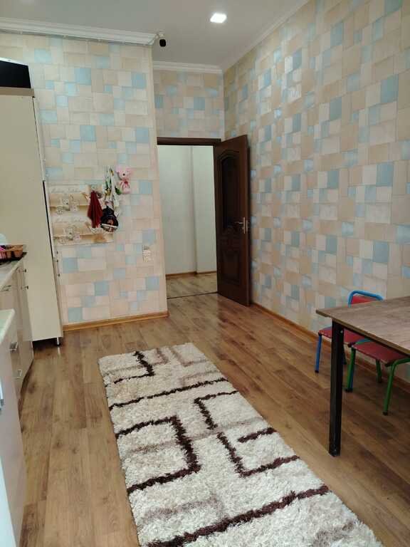 Kirayə verilir 2 otaqlı köhnə tikili, 70 m², Massiv D-17