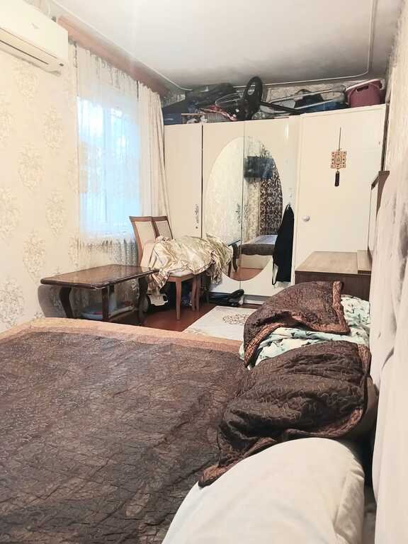 Satılır 3 otaqlı köhnə tikili, 50 m², Neftçilər m.-1