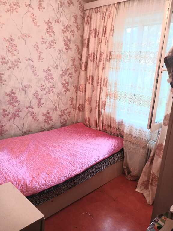 Satılır 3 otaqlı köhnə tikili, 50 m², Neftçilər m.-2