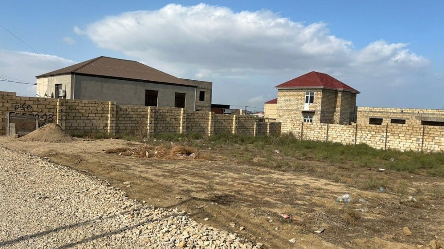 4 sot torpaq satılır, Saray-1