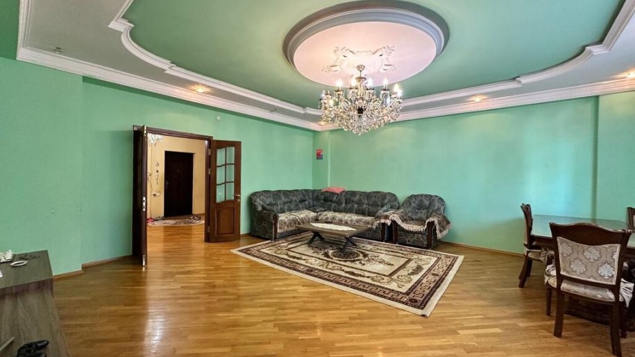 Satılır 5 otaqlı yeni tikili, 208 m², Nəsimi-1