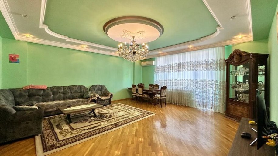 Satılır 5 otaqlı yeni tikili, 208 m², Nəsimi-4