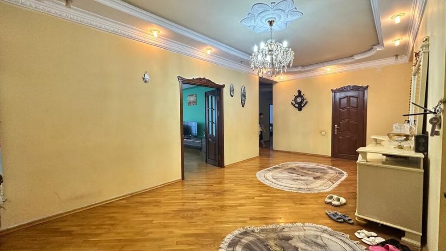 Satılır 5 otaqlı yeni tikili, 208 m², Nəsimi-18