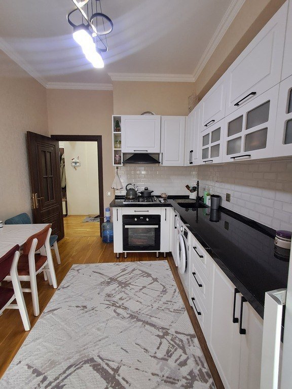 Satılır 3 otaqlı yeni tikili, 98 m², Neftçilər m.-7