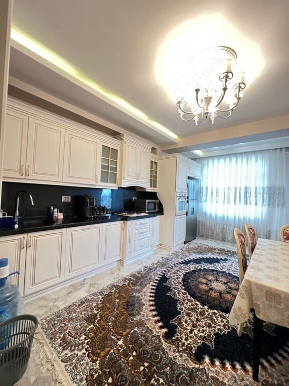 Satılır 4 otaqlı yeni tikili, 174 m², Nəsimi-8